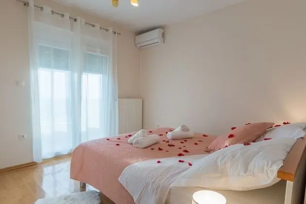 Villa, Sigara İçilebilir