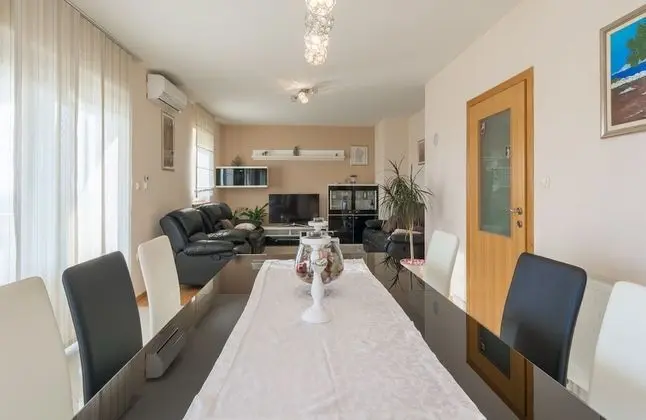 Villa, Sigara İçilebilir