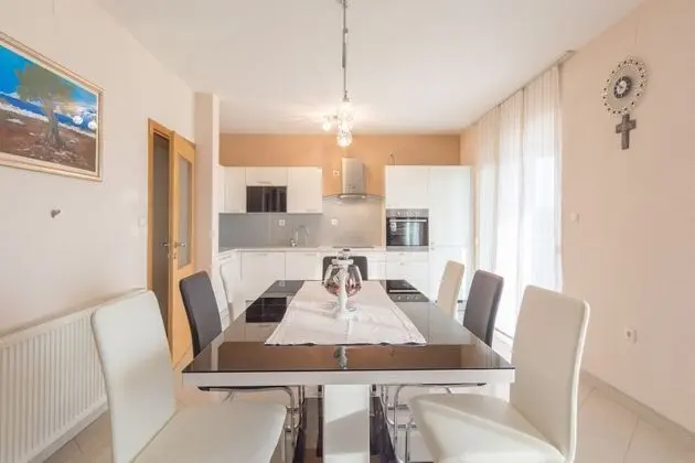 Villa, Sigara İçilebilir