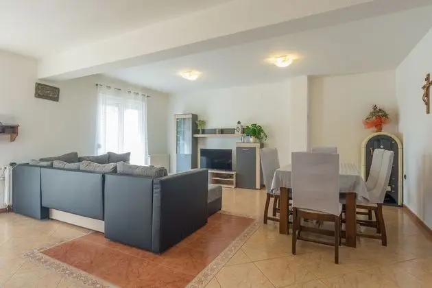 Villa, Sigara İçilebilir