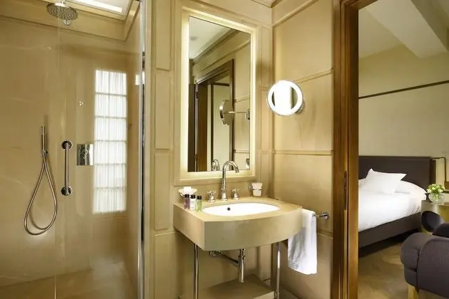 Deluxe Tek Büyük veya İki Ayrı Yataklı Oda, Şehir Manzaralı