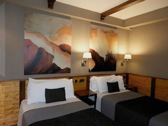 İki Ayrı Yataklı Oda (Interior)