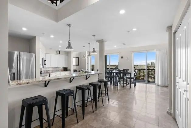 Çatı Katı Süiti (Penthouse), Birden Çok Yatak, Kısmi Deniz Manzarası