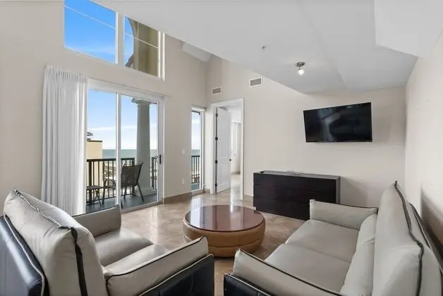 Çatı Katı Süiti (Penthouse), Birden Çok Yatak, Kısmi Deniz Manzarası