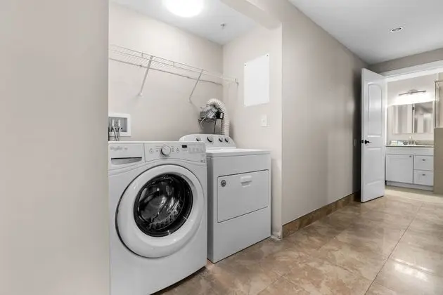 Çatı Katı Süiti (Penthouse), Birden Çok Yatak, Kısmi Deniz Manzarası