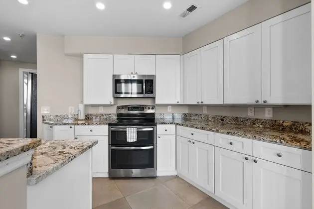 Çatı Katı Süiti (Penthouse), Birden Çok Yatak, Kısmi Deniz Manzarası