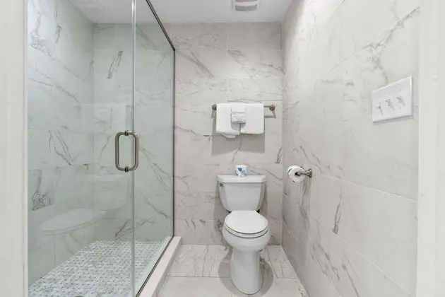 Çatı Katı Süiti (Penthouse), Birden Çok Yatak, Kısmi Deniz Manzarası