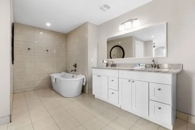 Çatı Katı Süiti (Penthouse), Birden Çok Yatak, Kısmi Deniz Manzarası