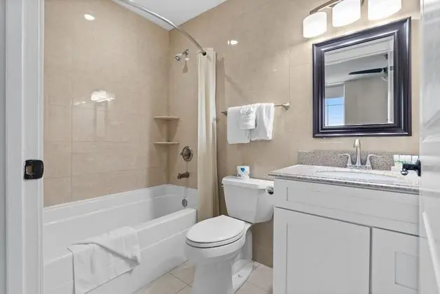 Çatı Katı Süiti (Penthouse), Birden Çok Yatak, Kısmi Deniz Manzarası