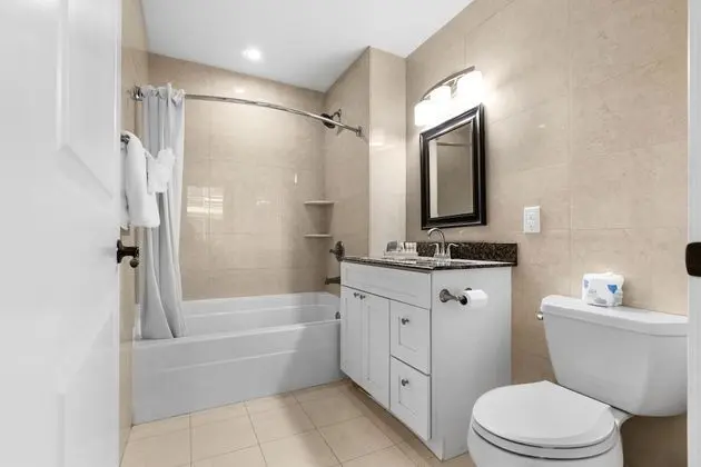 Çatı Katı Süiti (Penthouse), Birden Çok Yatak, Kısmi Deniz Manzarası