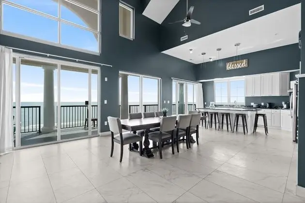 Çatı Katı Süiti (Penthouse), Birden Çok Yatak, Okyanus Manzaralı