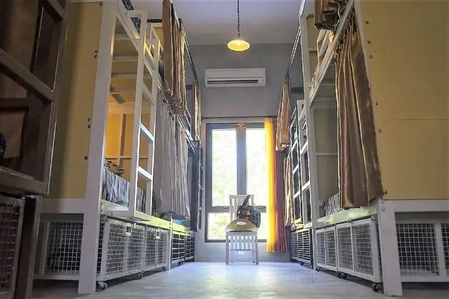 Ortak Ranzalı Oda, Karma Ranzalı Oda