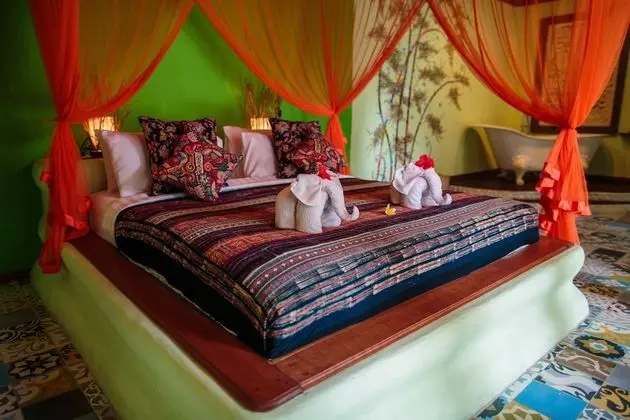 Deluxe Villa, 1 Yatak Odası, Küvet, Havuz Manzaralı