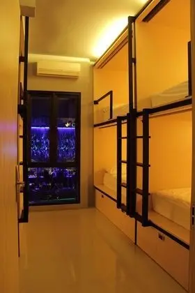 6 Double Beds Shared Dormitory