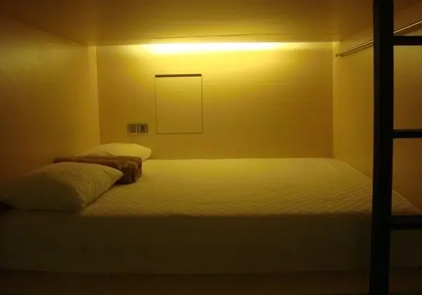 6 Double Beds Shared Dormitory