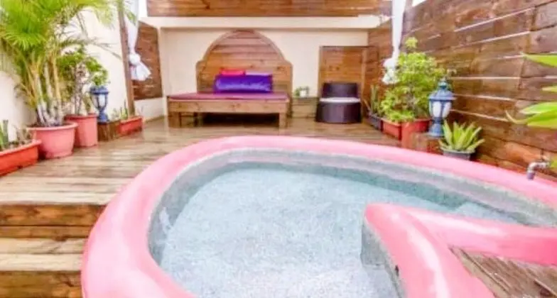 Romantic Tek Büyük Yataklı Oda
