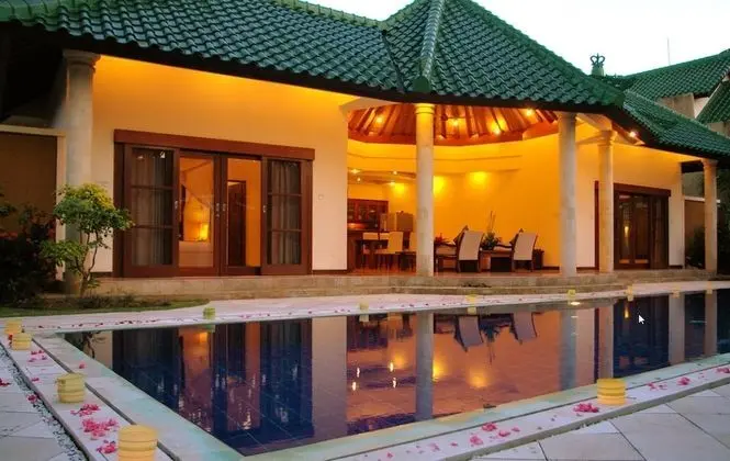 Villa, 2 Yatak Odası, Kişiye Özel Havuzlu