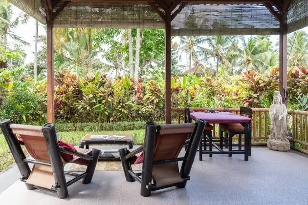 Deluxe Villa