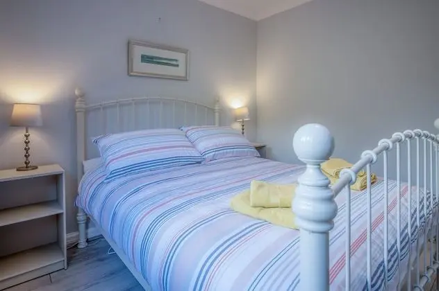 Ev (3 Bedrooms)