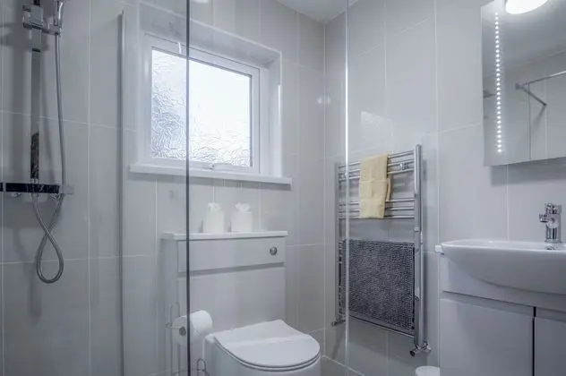 Ev (3 Bedrooms)