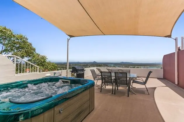 Luxury Çatı Katı Süiti (Penthouse), 3 Yatak Odası, Sıcak Su Küveti, Deniz Manzaralı