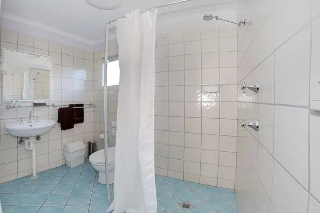 Standard Oda (Room for 4)