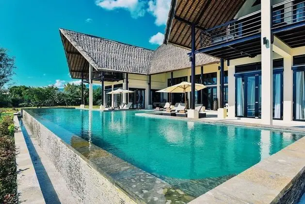 Luxury Villa, 4 Yatak Odası, Kişiye Özel Havuzlu, Plaj Manzaralı