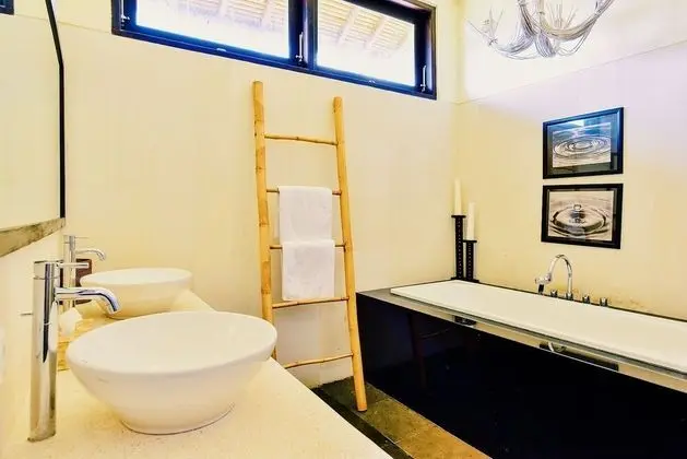 Luxury Villa, 4 Yatak Odası, Kişiye Özel Havuzlu, Plaj Manzaralı