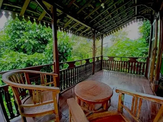 Deluxe Kır Evi