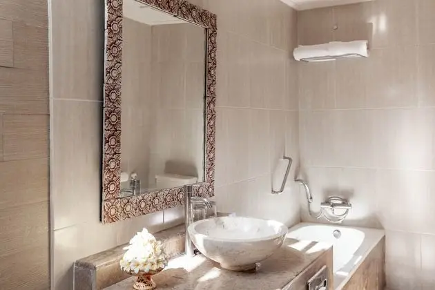 Deluxe Tek Büyük veya İki Ayrı Yataklı Oda