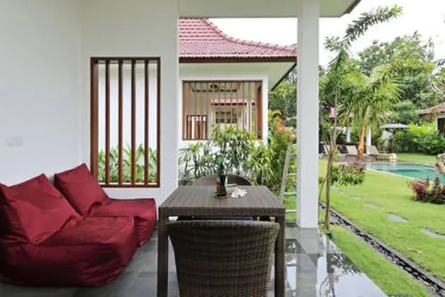 Honeymoon Bungalov, 1 En Büyük (King) Boy Yatak, Havuz Manzaralı, Bahçeli