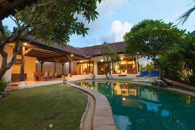 Standard Villa