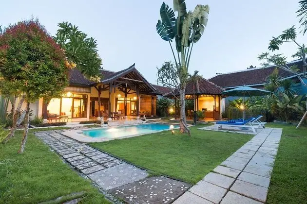 Standard Villa