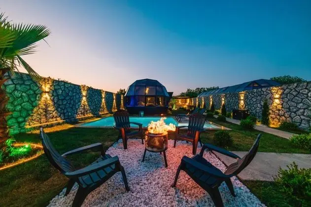 Bungalow, Dağ Manzaralı, Isıtmalı Özel Havuzlu