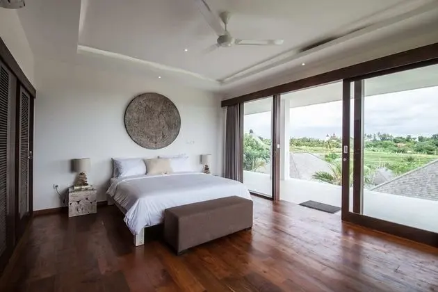Basic Villa, Birden Çok Yatak