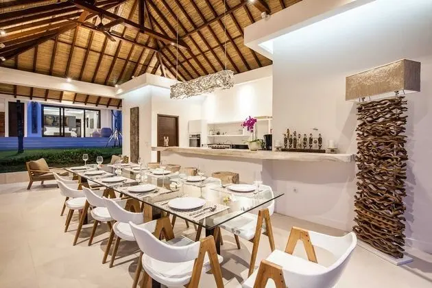 Basic Villa, Birden Çok Yatak