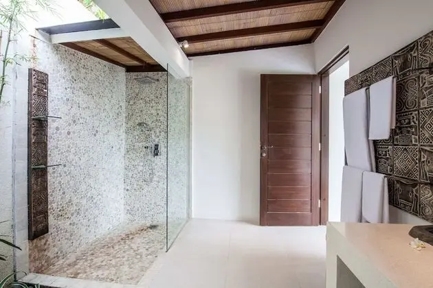 Basic Villa, Birden Çok Yatak