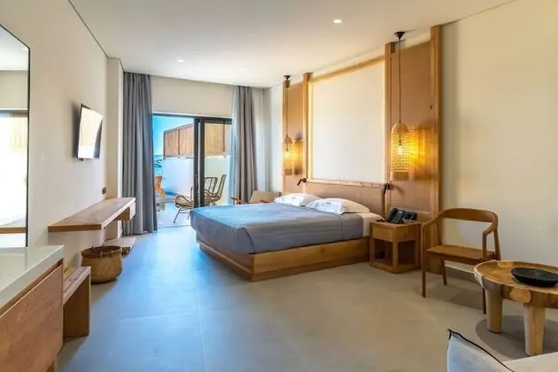 Junior Suite, Private Pool, Sea Front