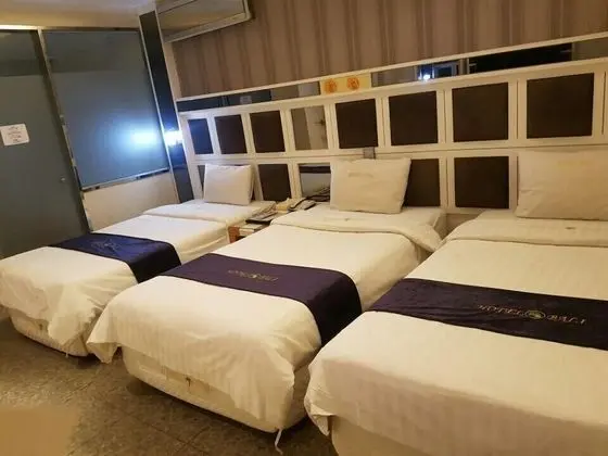 Üç Kişilik Oda