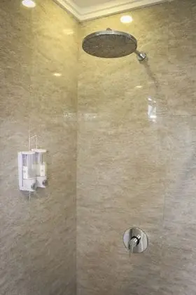 Deluxe Tek Büyük veya İki Ayrı Yataklı Oda, 1 Büyük (Queen) Boy Yatak, Havuz Manzaralı