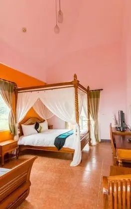 Deluxe Tek Büyük Yataklı Oda, Küvet, Dağ Manzaralı