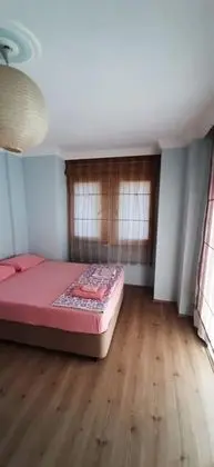 Villa, Bahçe Manzaralı, Balkonlu