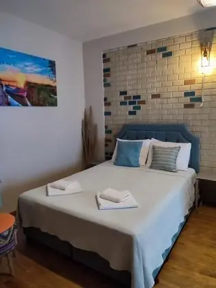 Aile Odası, Bahçe Manzaralı, Fransız Balkonlu