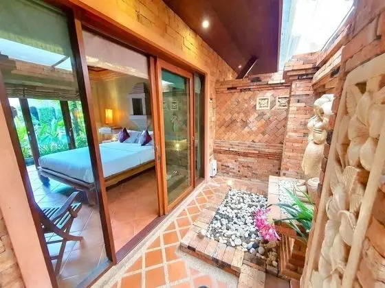 Baan Rom Yen