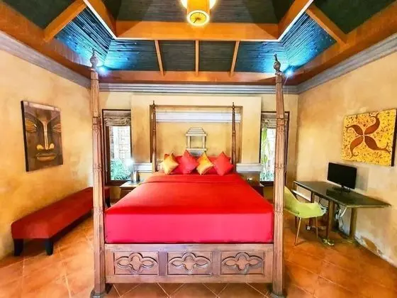 Baan Rom Yen