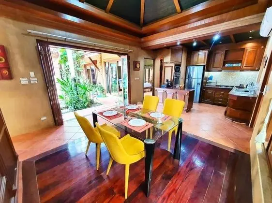 Baan Rom Yen