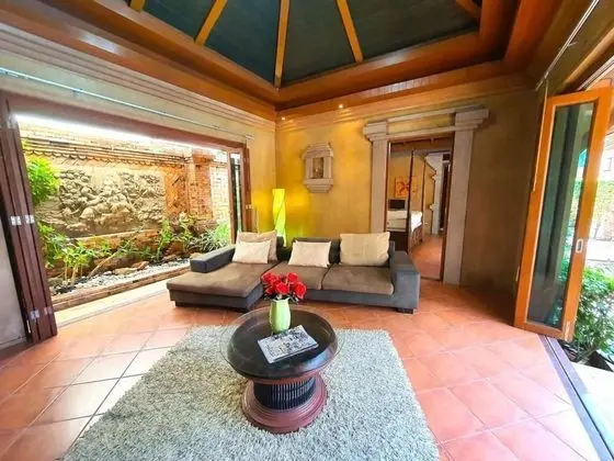 Baan Rom Yen