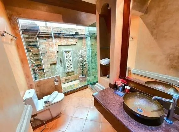 Baan Rom Yen