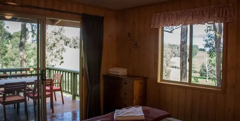 Kır Evi (Red Gum)