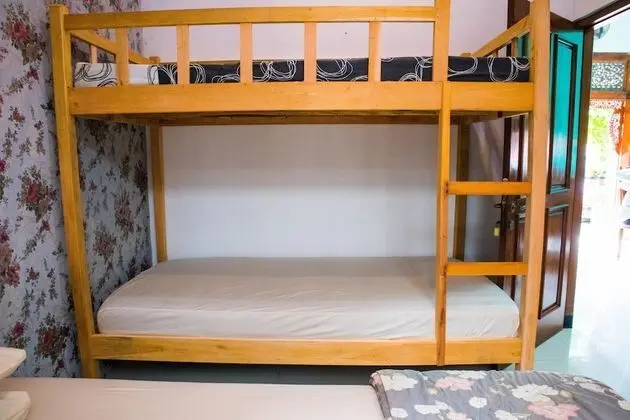 Basic Ortak Ranzalı Oda, Sadece kadınlar için